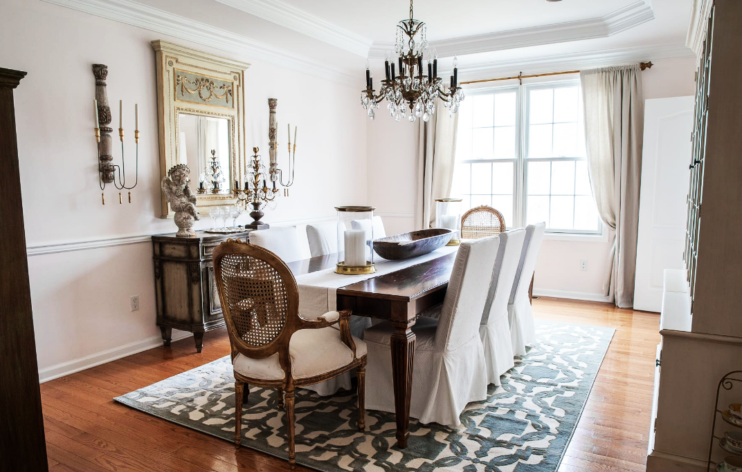 Family Dinners Made Special: Choosing the Perfect Dining Set