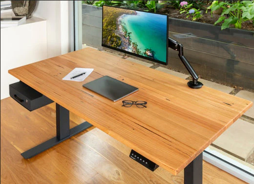 Wood vs. Metal vs. High Gloss: Which Computer Desk Material Is Best?
