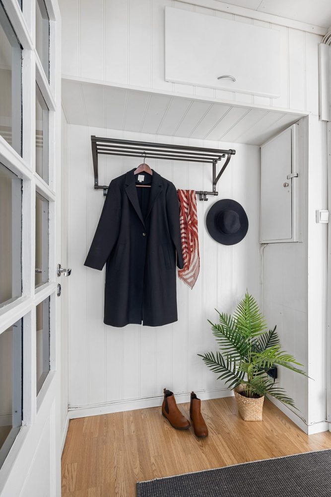 10 Brilliant Ways to Transform Your Hallway into a Functional Space