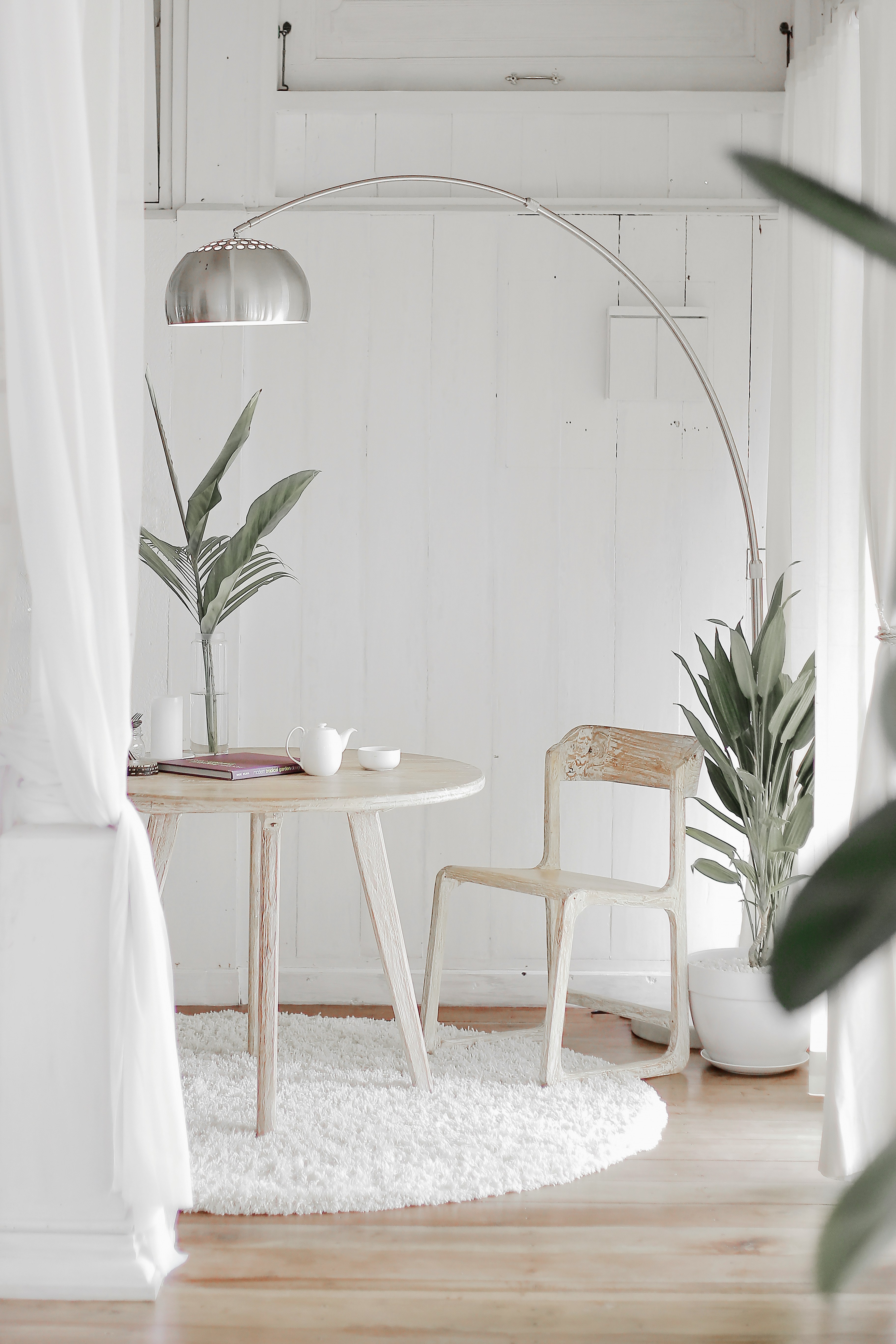 The Top Trends in Dining Table and Chairs Sets for Modern Homes