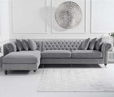 Discover stunning and comfortable fabric and leather sofas for your living room