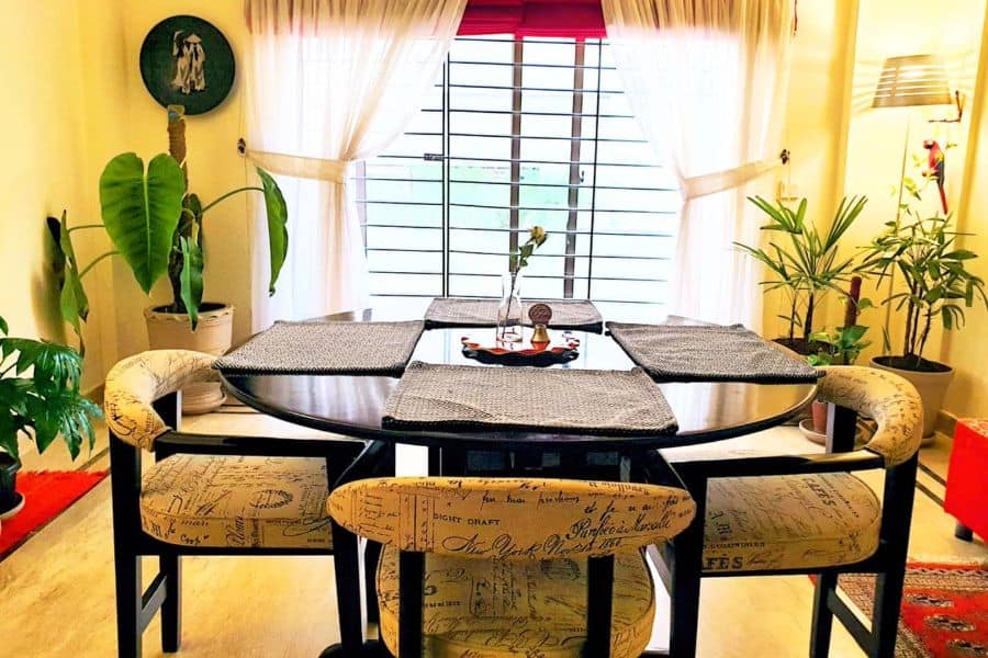 Design Ideas for a Cozy Small Dining Room