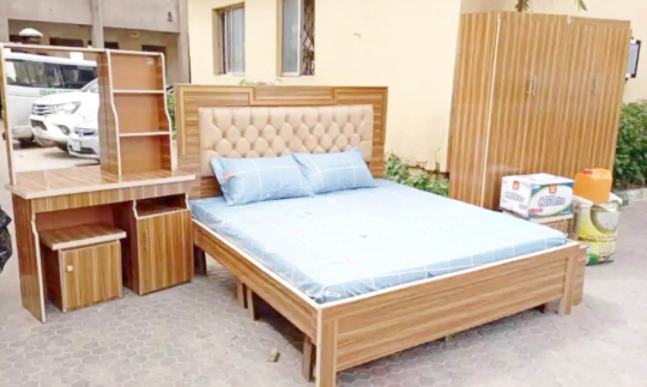 Is it better to buy furniture on sale or at full price?