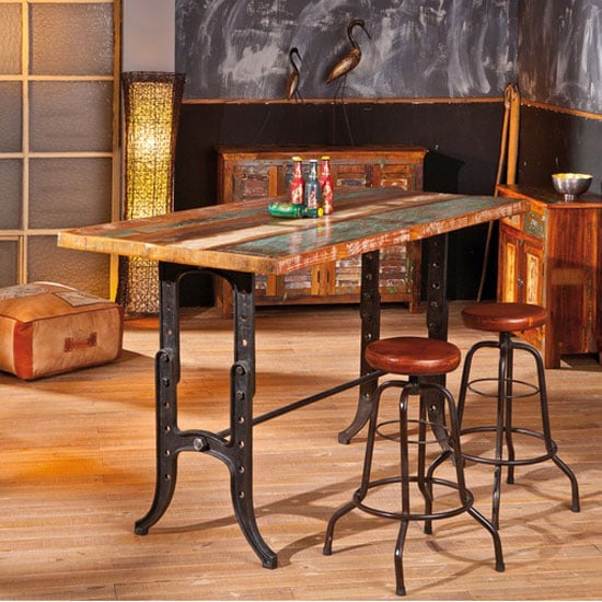 Rustic Dining Table With Bench & 4 Unusual Kitchen Interior Ideas Amarelu 85300415 - Rustic Dining Table With Bench & 4 Unusual Kitchen Interior Ideas