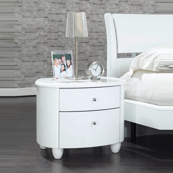 Aztec Nightstand - 5 Tips For Choosing The Right Bedside Table