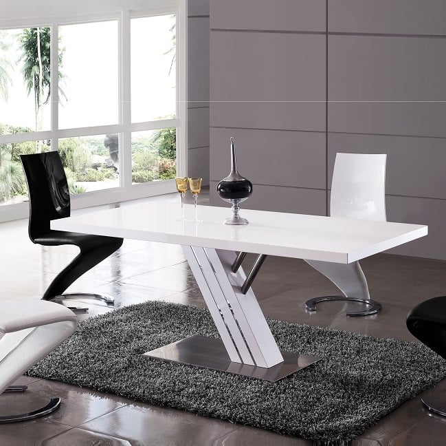 white gloss dining table