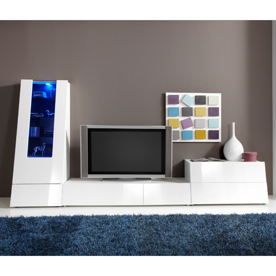 Gala 3 entertainment set - TV Stand Size Guide For Different Room Shapes