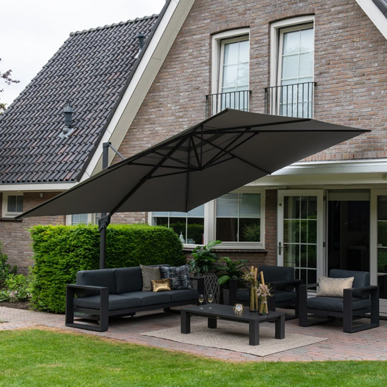 Outdoor Garden Parasols UK