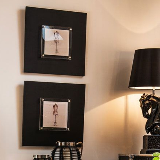 Agatiyo Mannequin Wall Art Frame In Multicolor