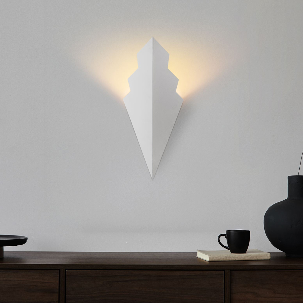 Arrow Metal Diamond-Shaped Wall Light in White