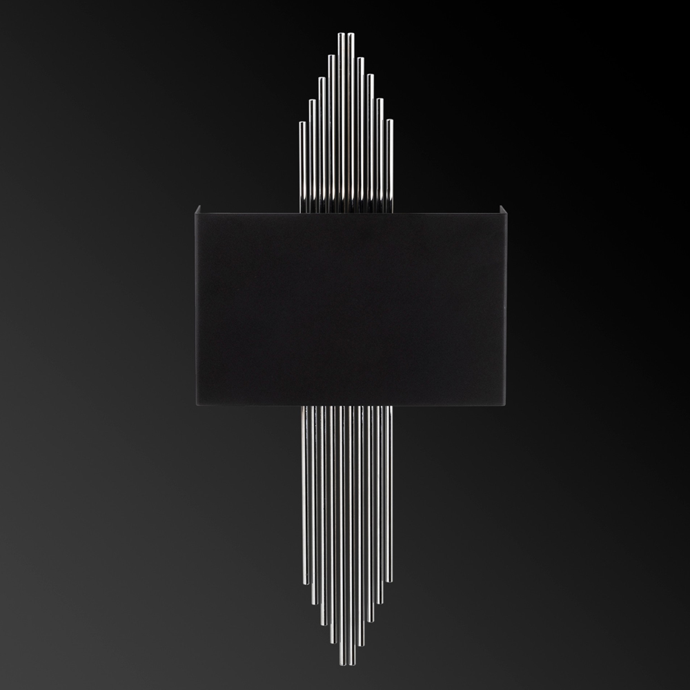 Alvion Metal Wall Light in Black and Silver