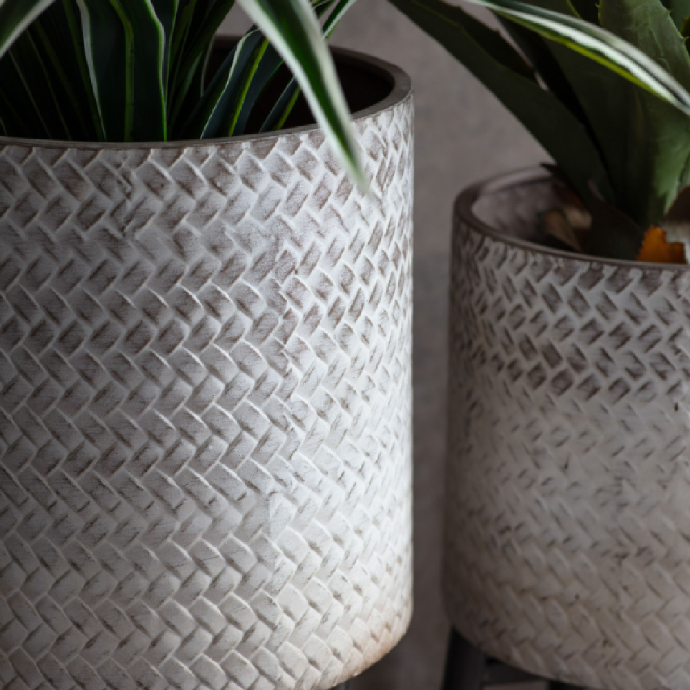 Amherst Small Metal Planter In Distressed And Whitewash