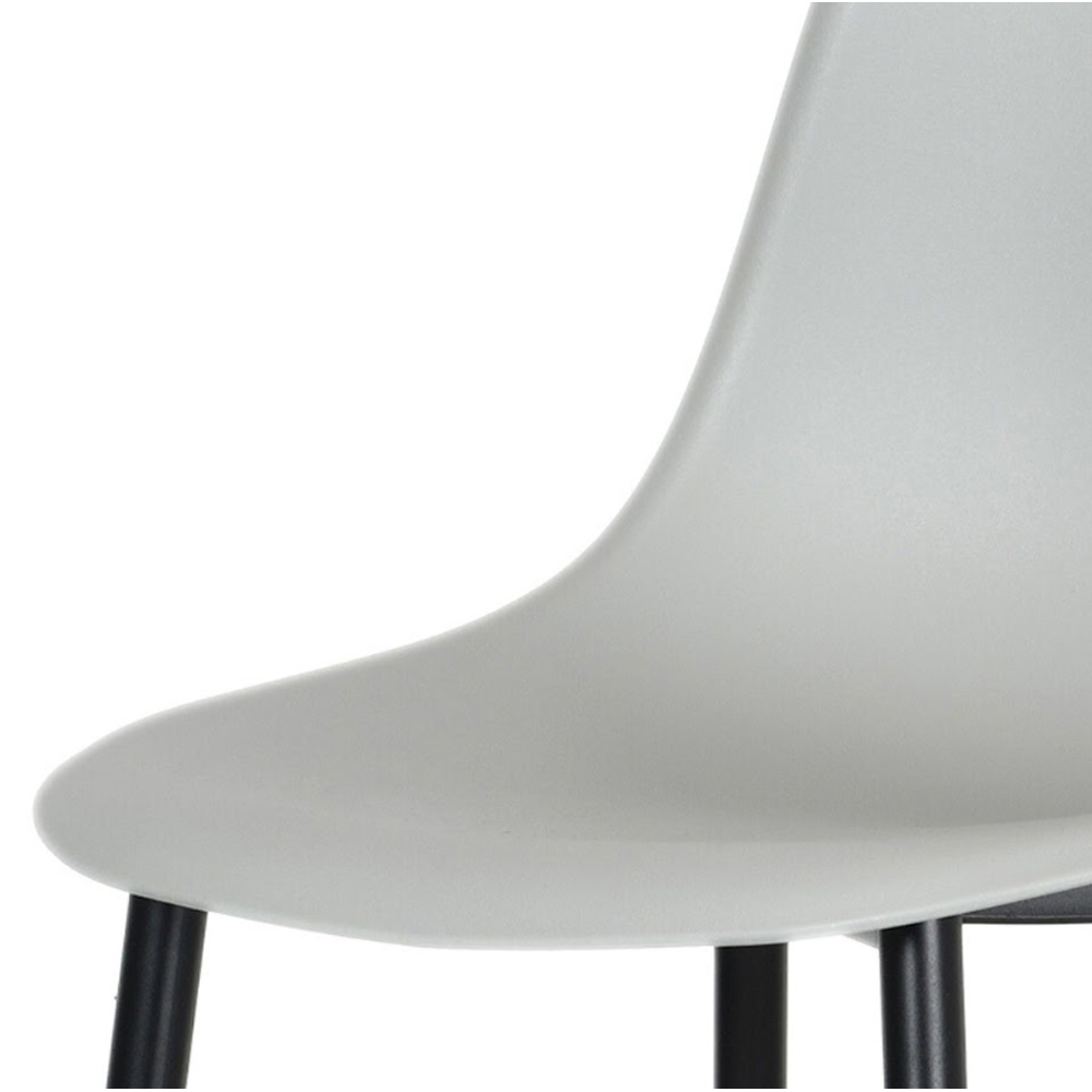 Arta Oak Rectangular Wooden Dining Table with 4 Grey Plastic Chairs