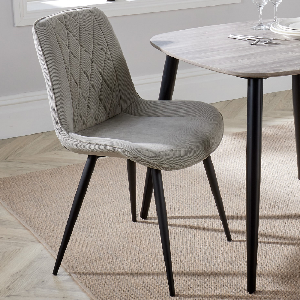 Arta Round Grey Wooden Dining Table 4 Light Grey Diamond Chairs