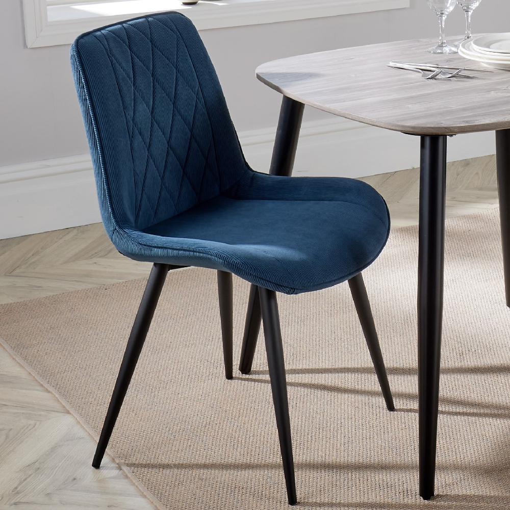 Arta Round White Wooden Dining Table 4 Blue Diamond Chairs