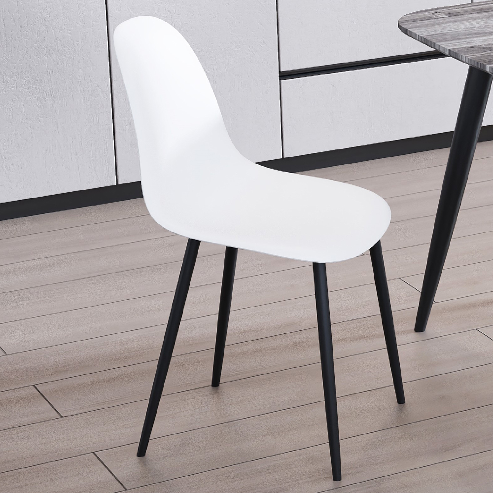 Arta Round White Wooden Dining Table 4 Duo Plastic White Chairs