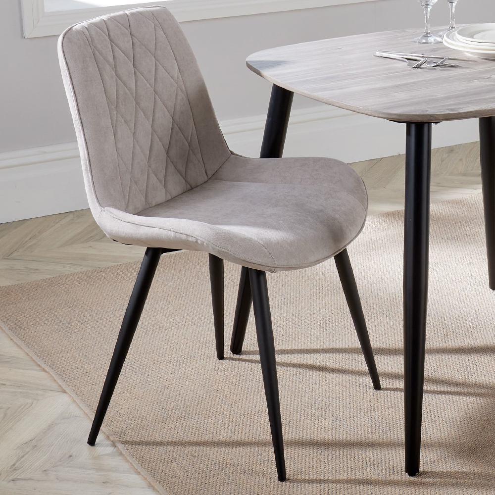 Arta Round White Wooden Dining Table 4 Natural Diamond Chairs