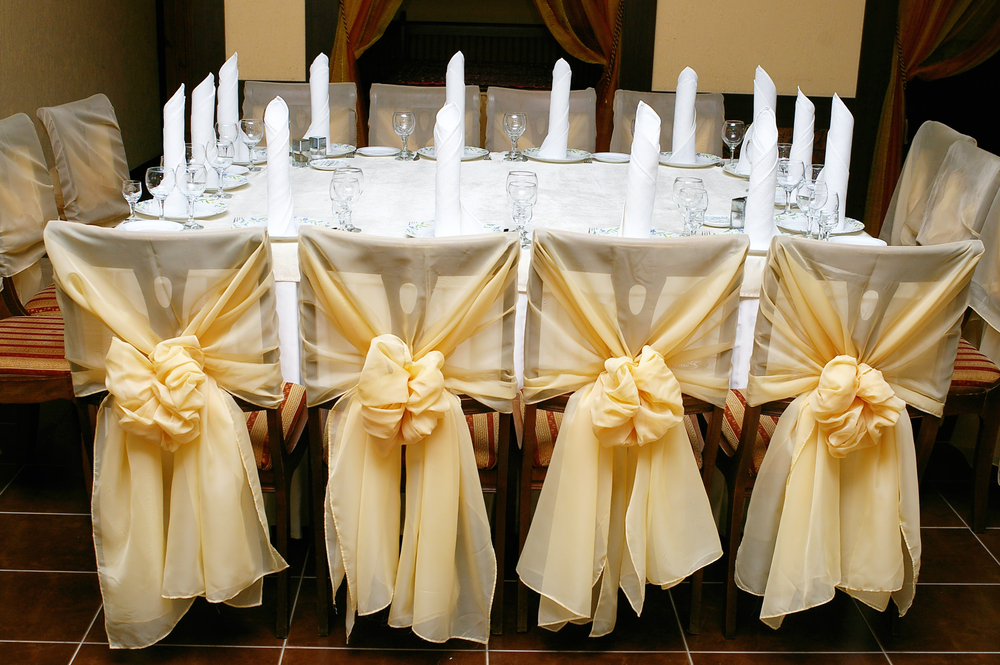 Make the best use of available space with an extendable dining table for 12 Make the best use of available space with an extendable dining table for 12