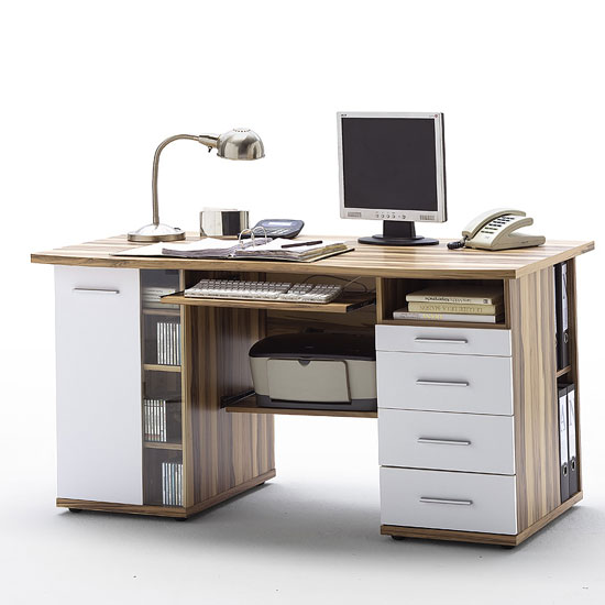How to Organize Computer Desk for Small Spaces?