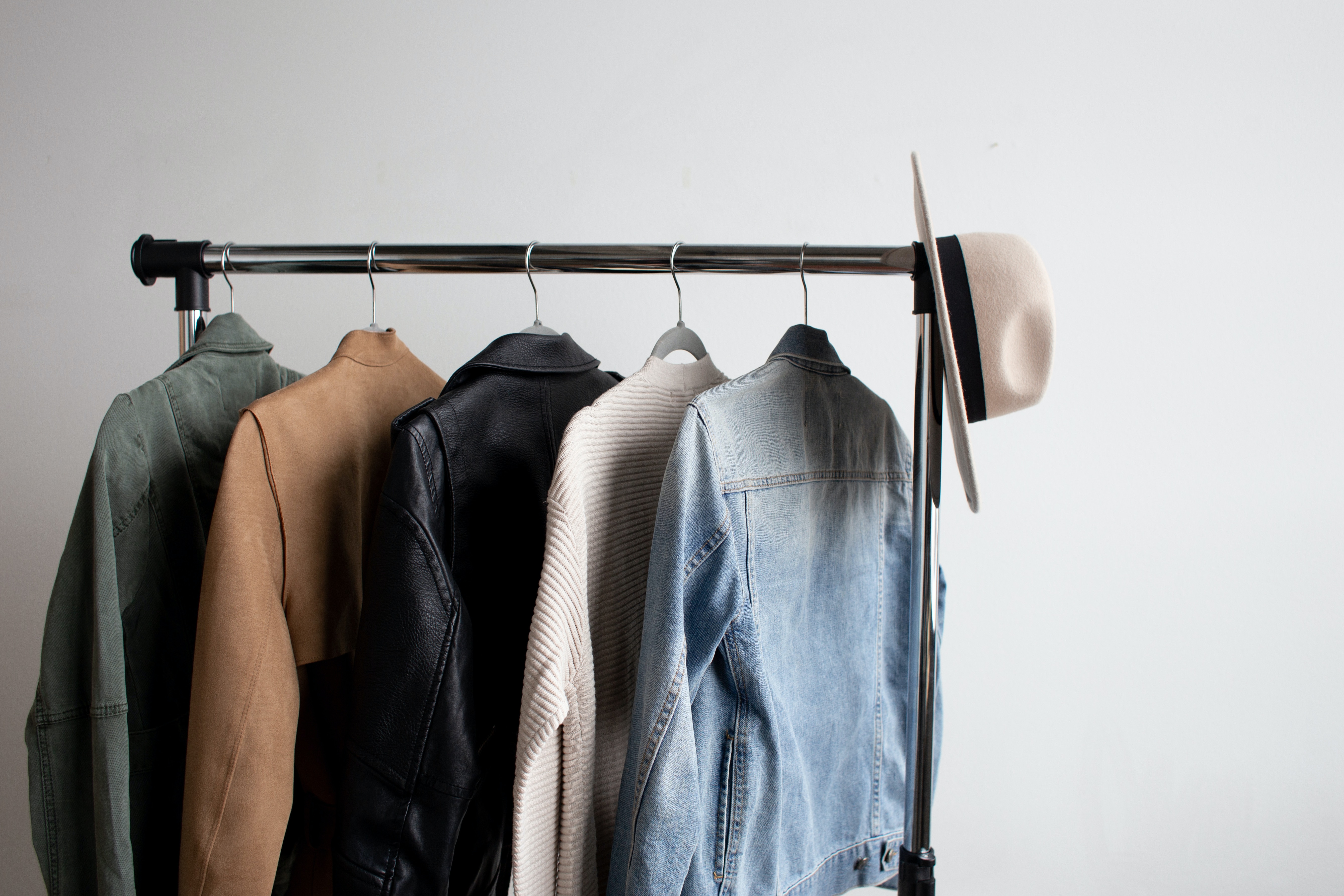 Organize your home with shoe rack with a coat rack