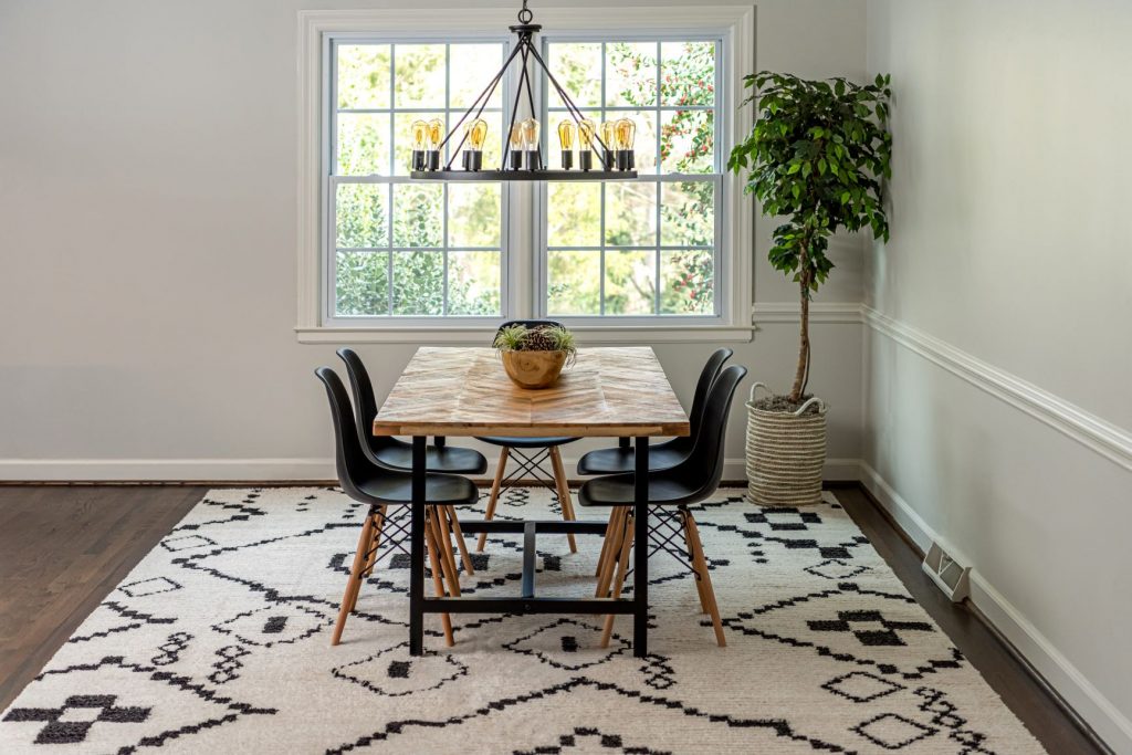 Do You Put a Rug Under a Dining Room Table?