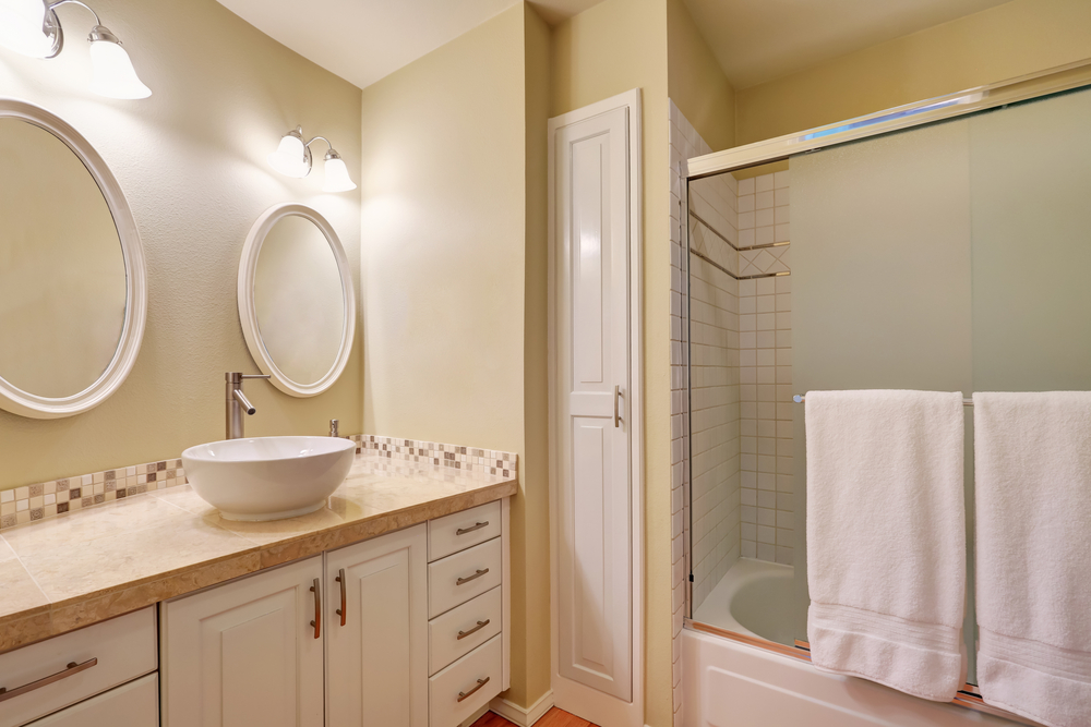 Combine Your Storage With Bathroom Cabinets