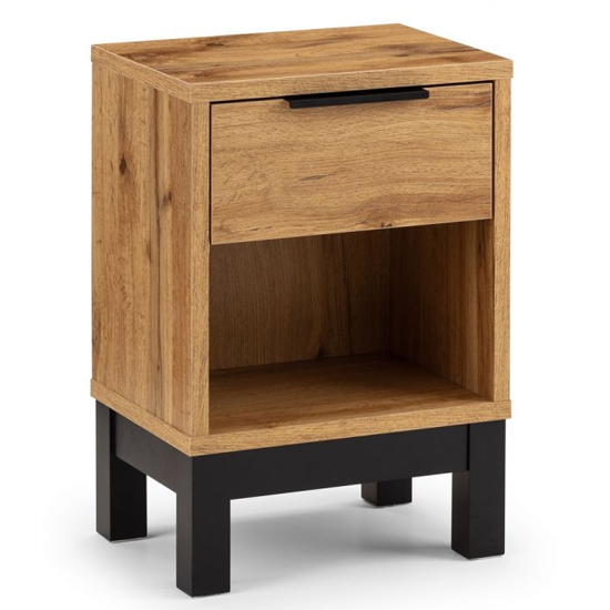 Baara Wooden Bedside Cabinet With 1 Drawer In Oak