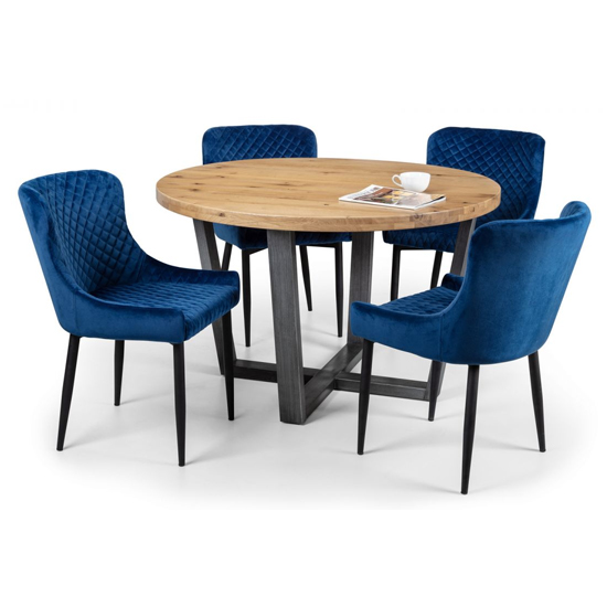 Barras Round Dining Table In Oak With 4 Lakia Blue Chairs