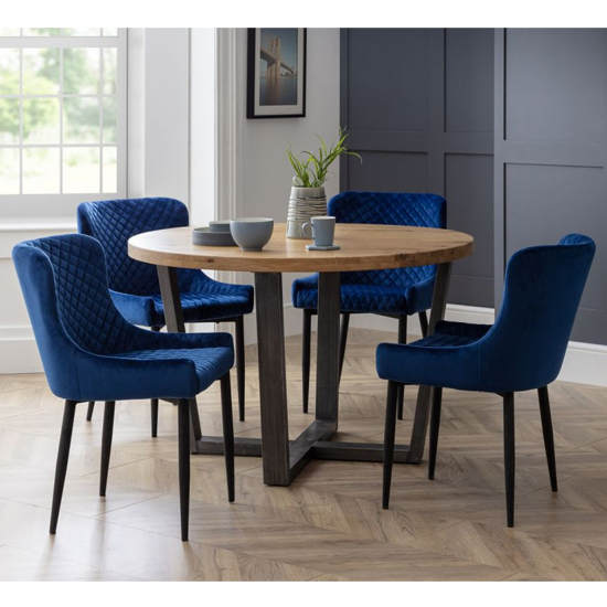 Barras Round Dining Table In Oak With 4 Lakia Blue Chairs