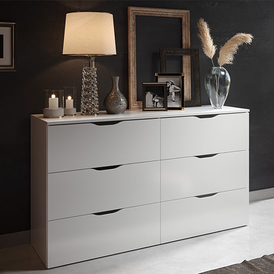 Product photograph of Beile Wooden Chest Of 6 Drawers In White from Furniture in Fashion