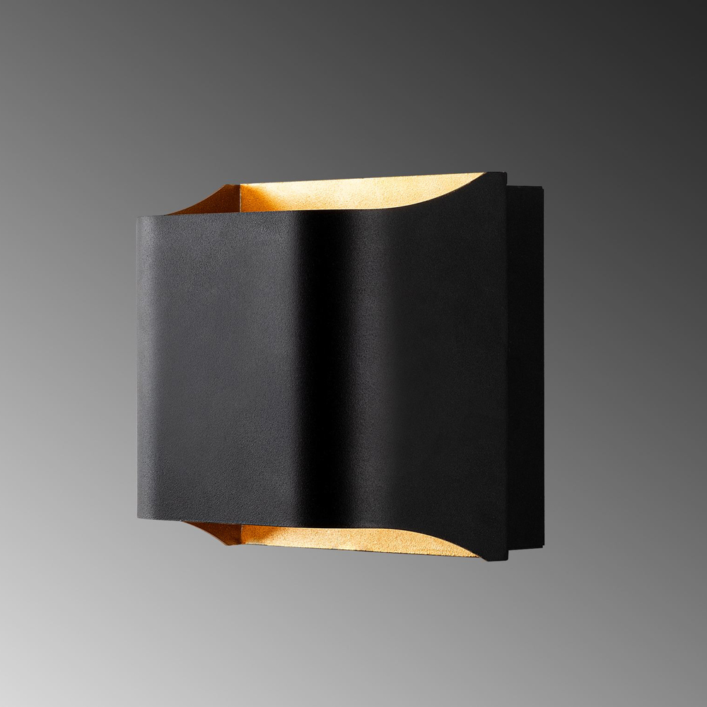 Bera Small Square Metal Wall Light in Black