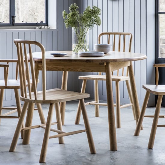 Burbank Round Extending Oak Wood Dining Table In Oak