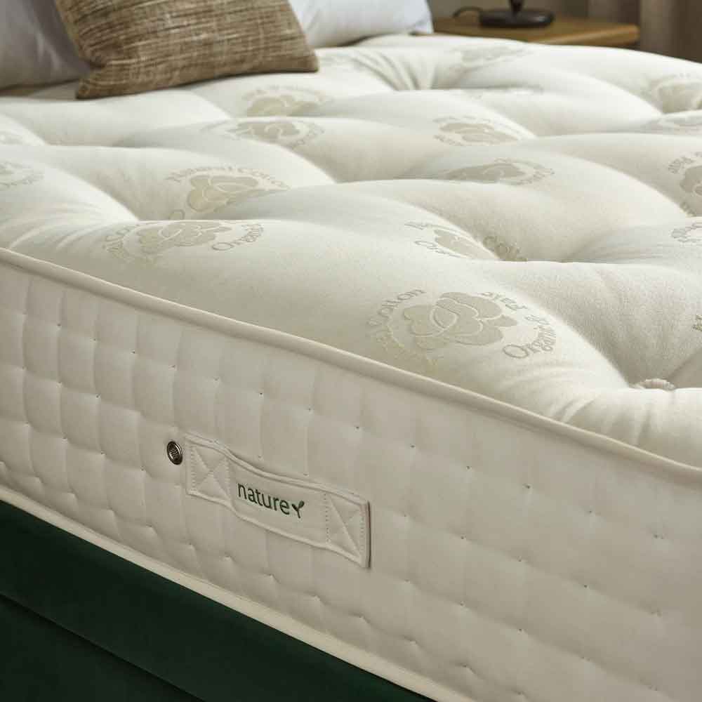 Cahya Elite Pocket Fabric Double Mattress In Cream