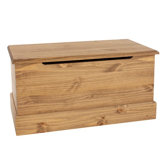 Read more about Calixto wooden blanket box in oak
