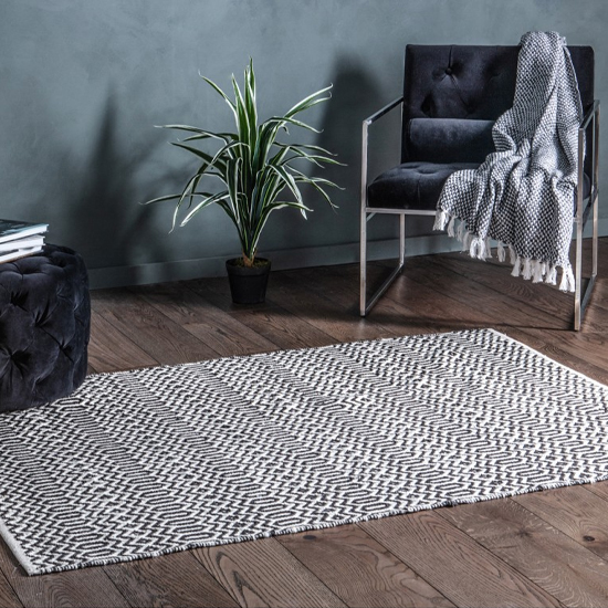 Callisto Bold Flat Weave Rug In Black And Cream