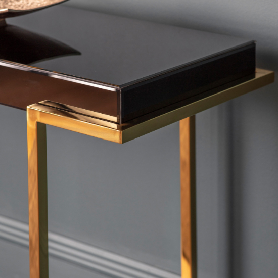 Canela Mirrored Console Table With Gold Steel Legs In Black_3