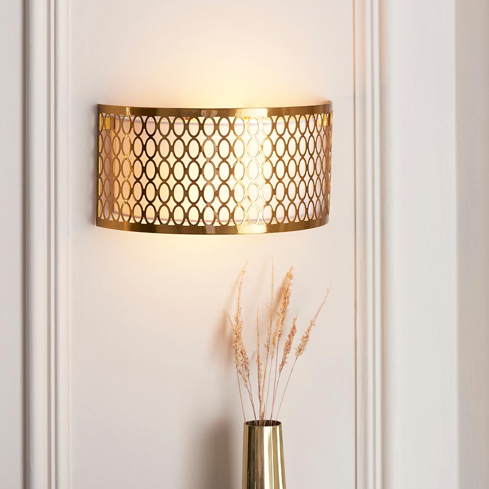 Carlisle Metal Wall Light In Gold