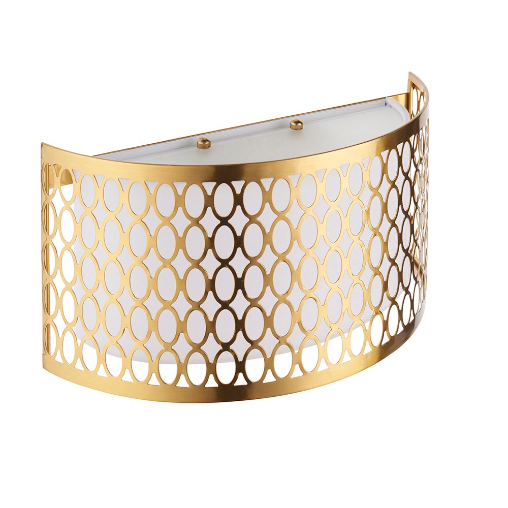 Carlisle Metal Wall Light In Gold