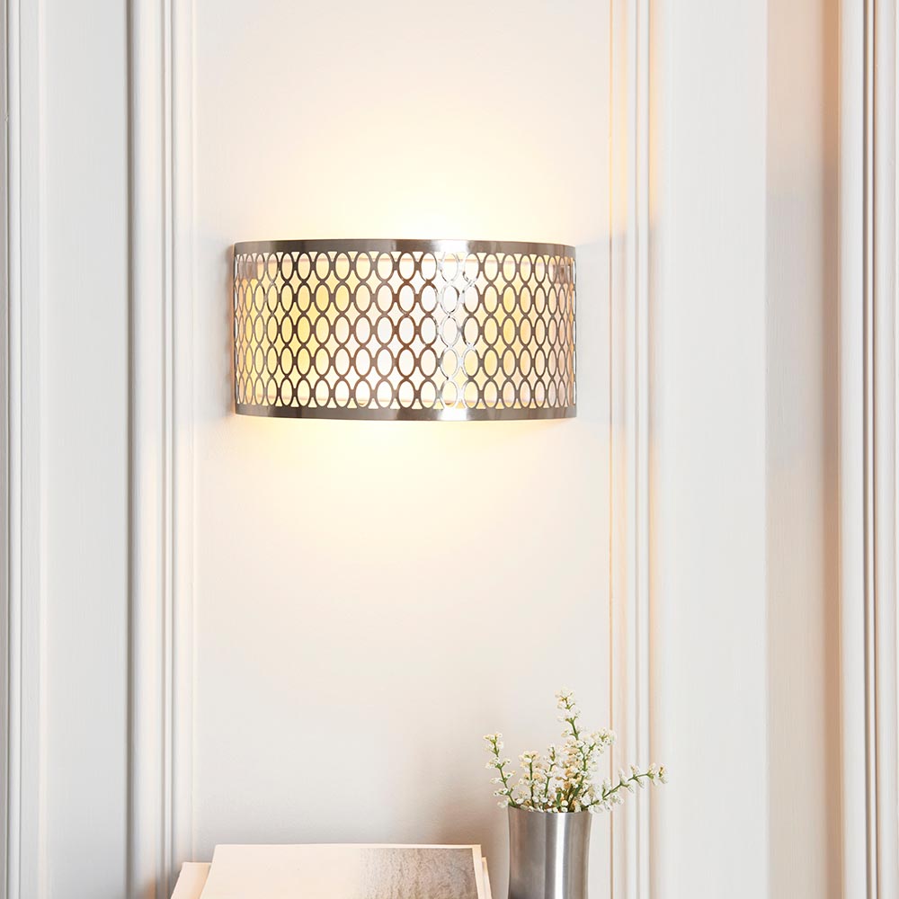 Carlisle Metal Wall Light In Satin Nickel