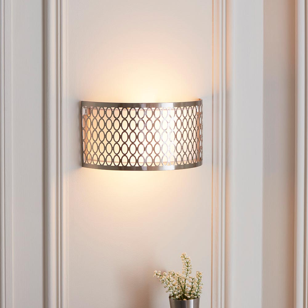 Carlisle Metal Wall Light In Satin Nickel