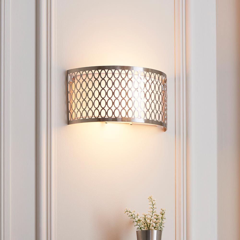 Carlisle Metal Wall Light In Satin Nickel