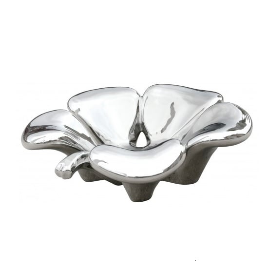 Product photograph of Yukon Ceramic Clover Bowl In Silver from Furniture in Fashion