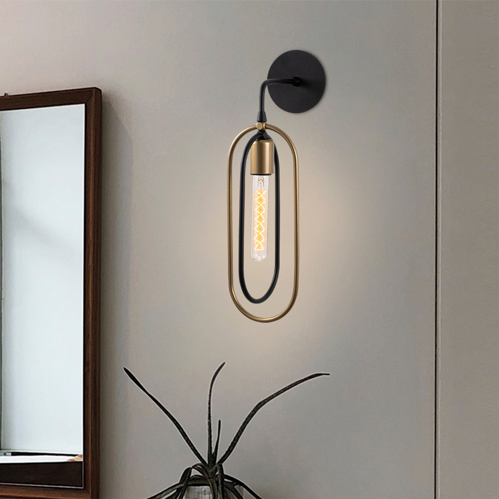 Cerco Metal Wall Light in Black and Gold