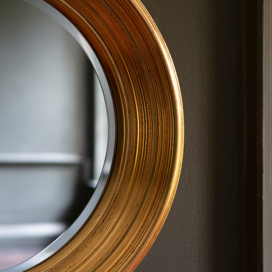 Cerritos Round Portrait Bevelled Wall Mirror In Gold