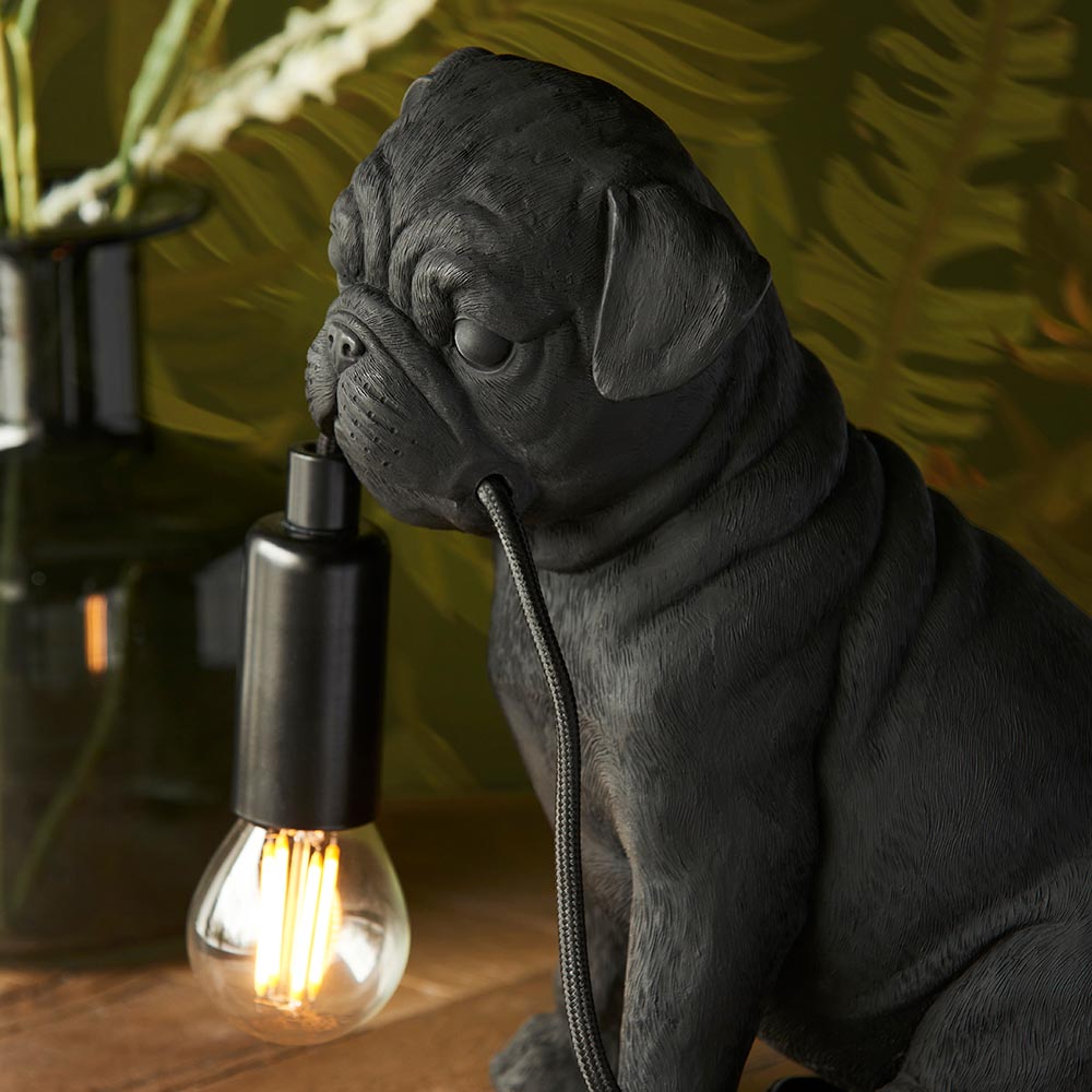 Cesme Resin Pug Puppy Shape Table Lamp In Matt Black