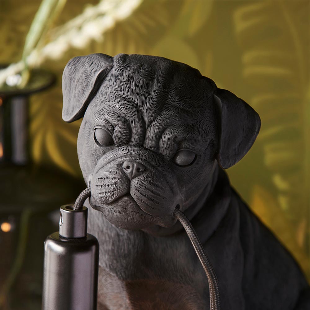 Cesme Resin Pug Puppy Shape Table Lamp In Matt Black