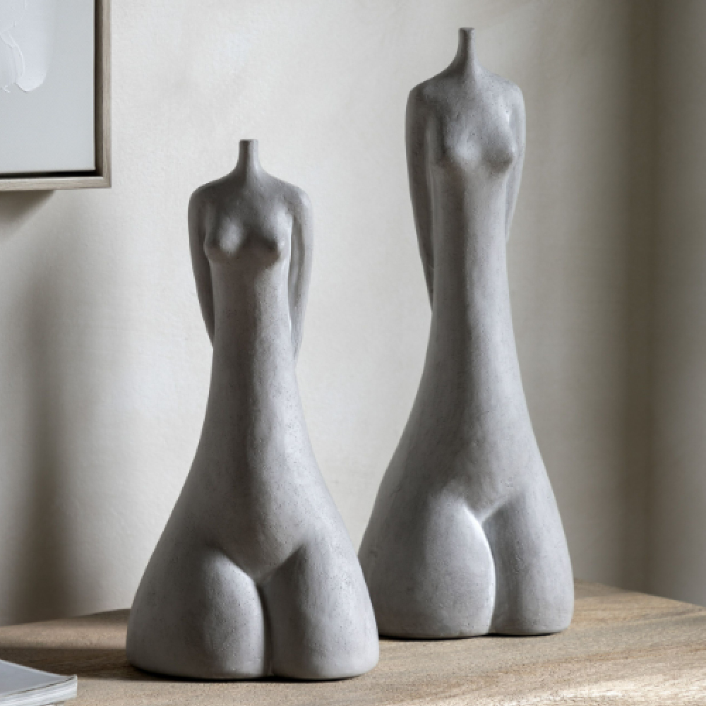 Chemnitz Small PolyresIn Female Sculpture In Sand