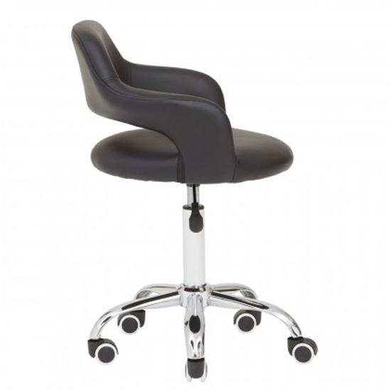 Civo Home And Office Leather Chair In Black With Curved Back