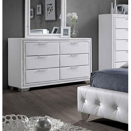crystal White dresser table - 5 Distinctive Features Of Good Furniture For A Mobile Home