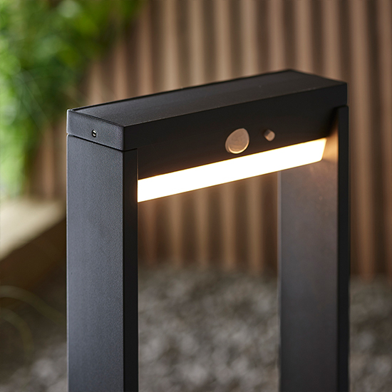 Dannah LED PIR Outdoor Post Photocell In Textured Black